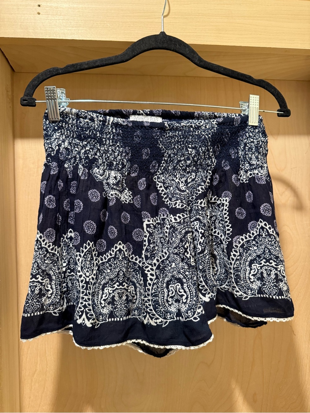 Patrons of Peace Navy & White Printed Shorts Size Small 100% Rayon